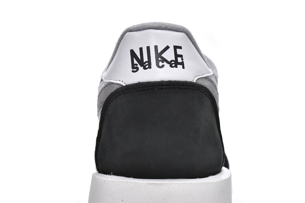 Reps Sneakers Sacai x Nike LDV Waffle Black BV0073-001