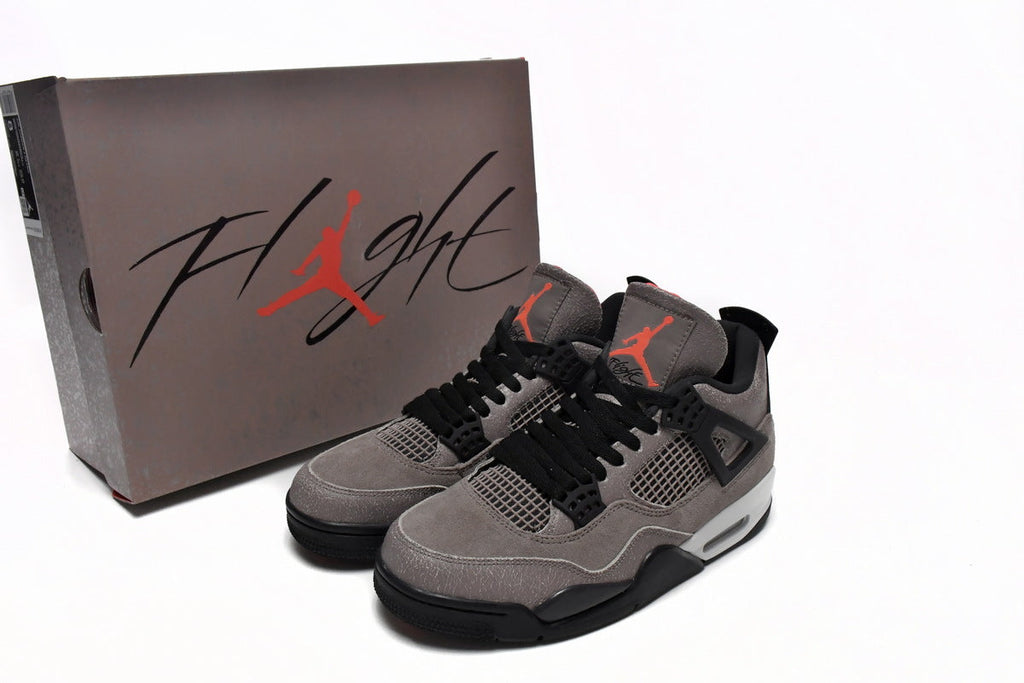 Air Jordan 4 Retro Taupe Haze Reps Sneaker DB0732-200