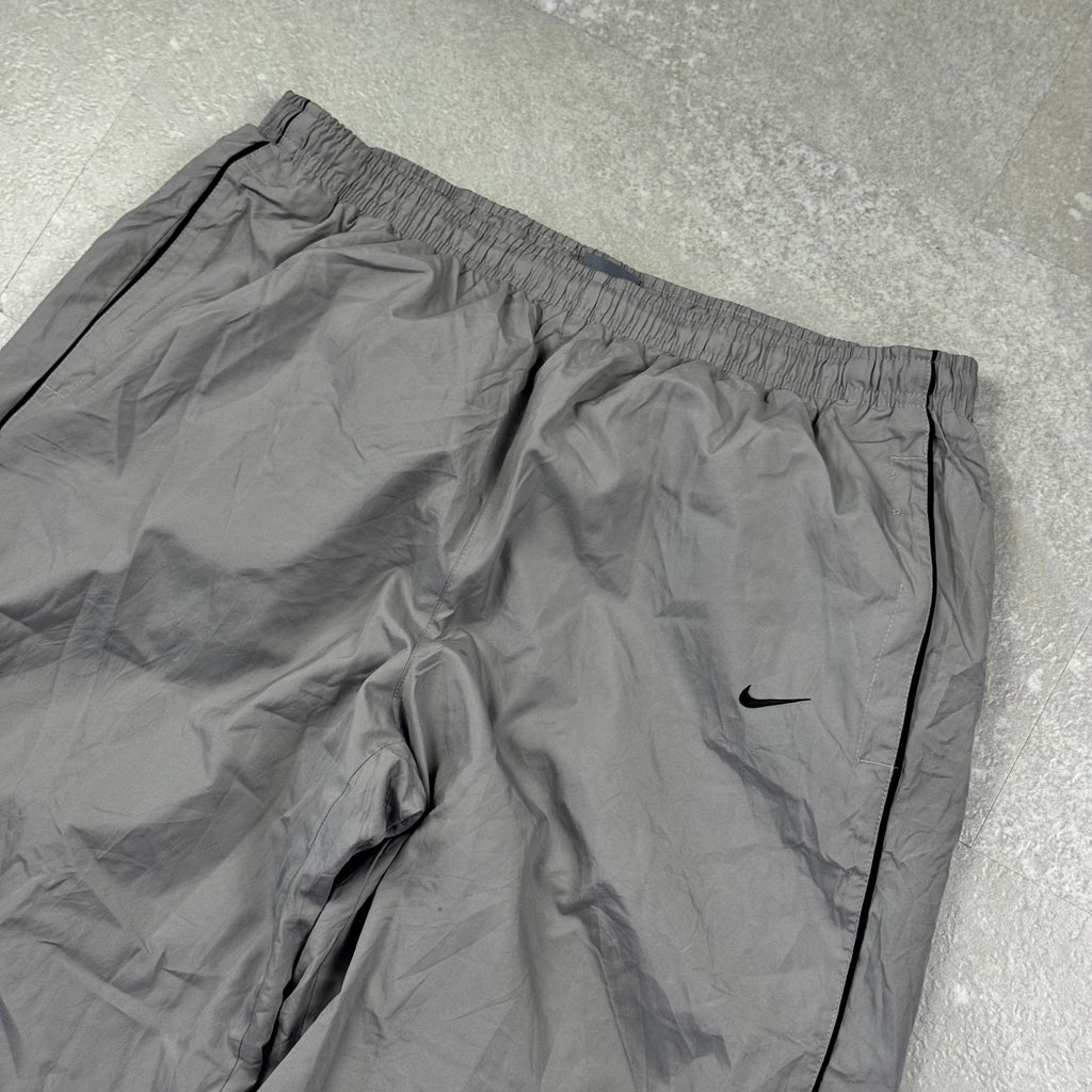 Vintage Nike Trackpants (XL)