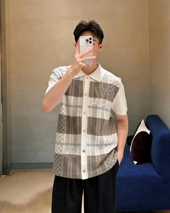 Check Knit Button-Up Polo Shirt – Cream