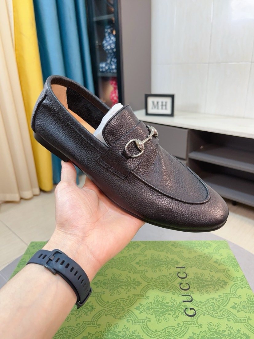 GUCCI Dark Brown Horsebit Loafers