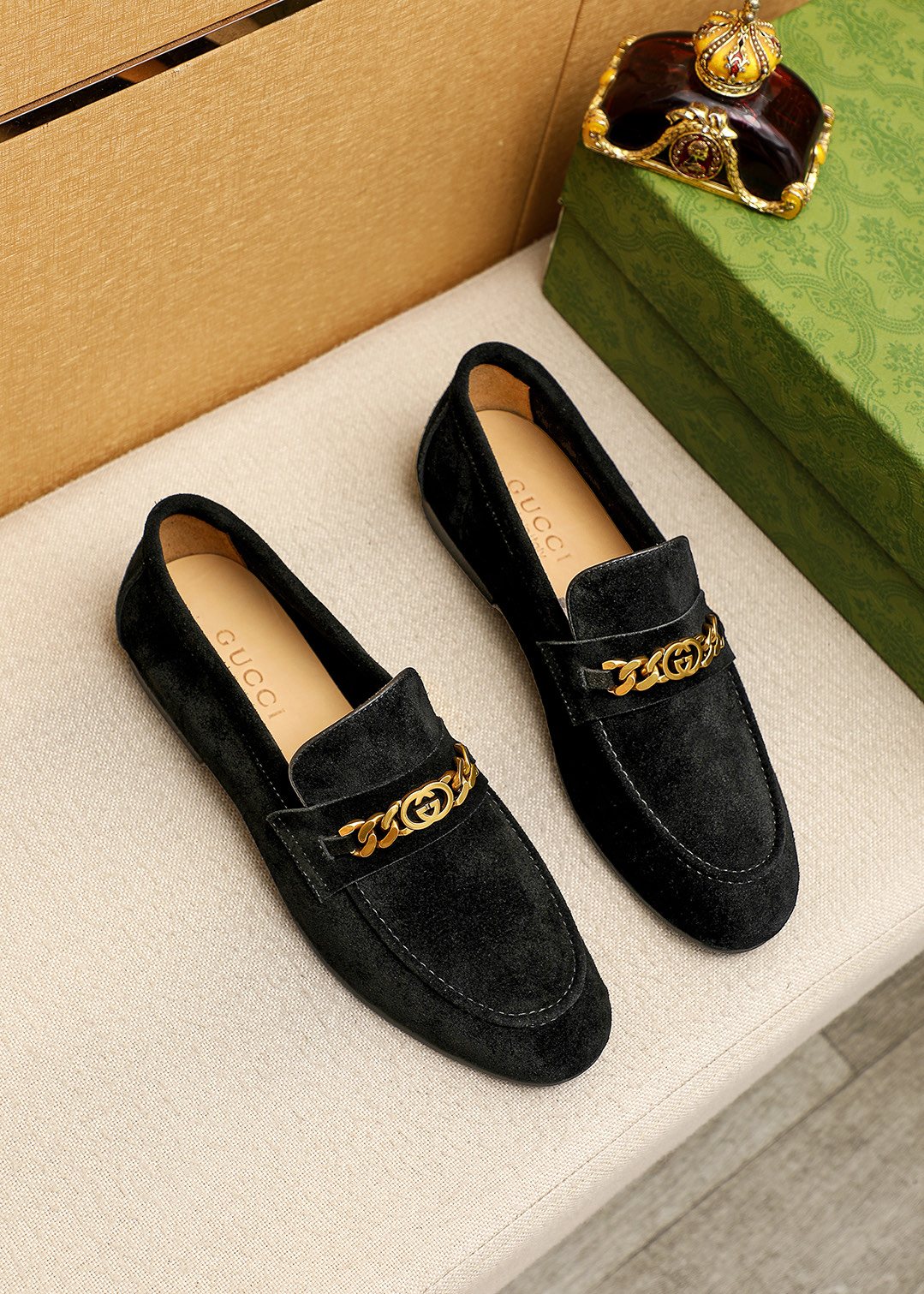 Gucci Chain Detail Loafers